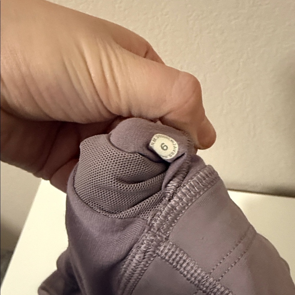 lululemon athletica Women's Mauve Sports Bra - Picture 3 of 3